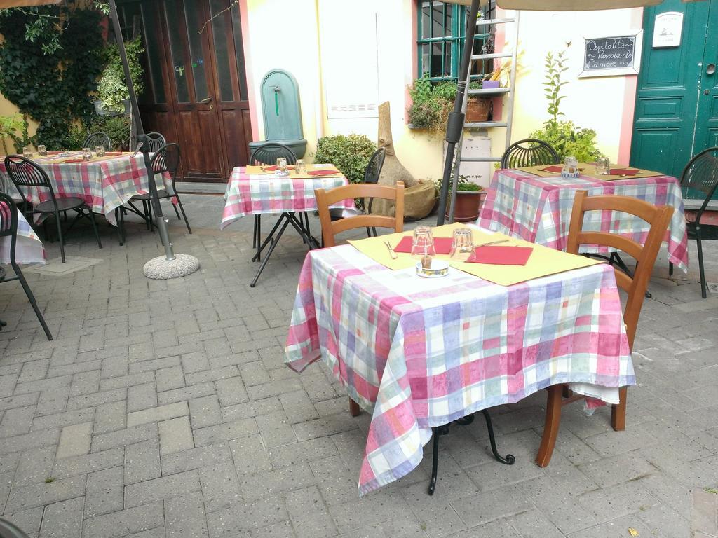 Rossobarolo Hotel Exterior photo